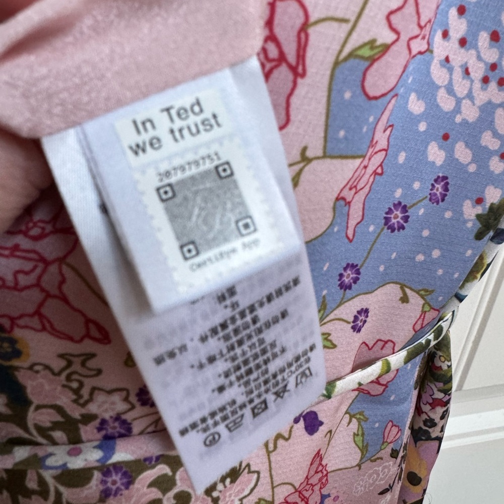 Ted Baker Lalu Urban Printed Fluted Hem Mini Pastel Floral Dress. Ted 2 (US 6) - Picture 10 of 10